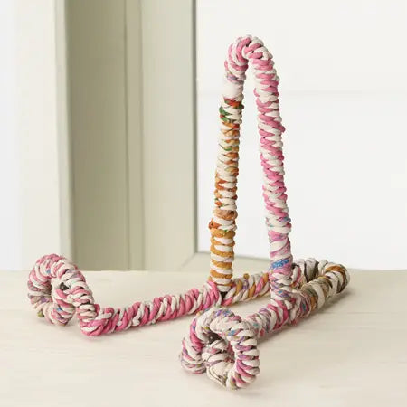 MULTI COLORED JUTE EASEL