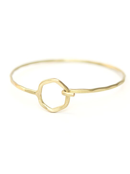 HEXAGON CLASP HAMMERED BRACELET