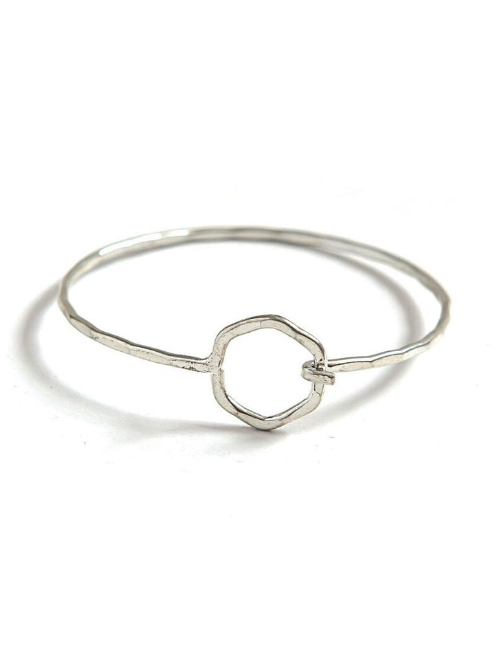 HEXAGON CLASP HAMMERED BRACELET
