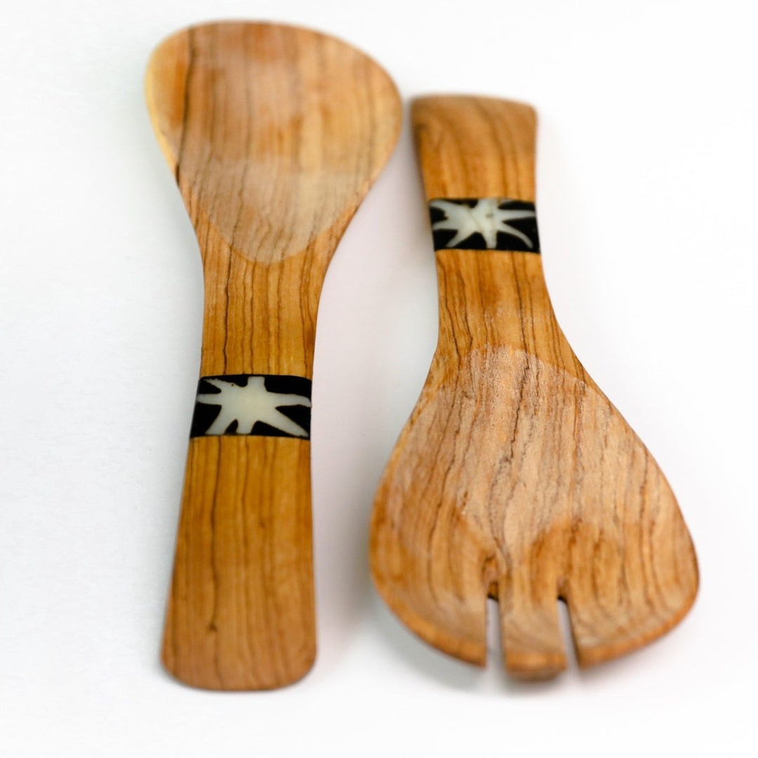 SMALL OLIVE WOOD SERVING SET