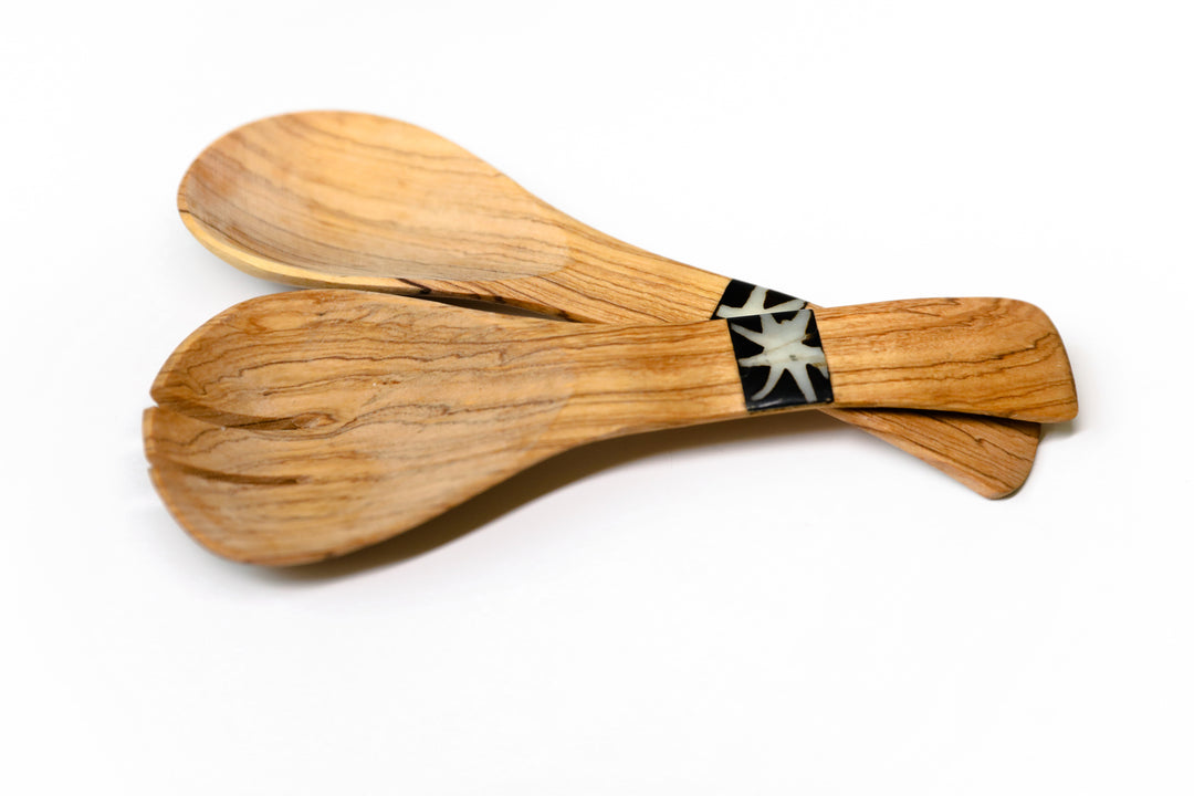 SMALL OLIVE WOOD SERVING SET