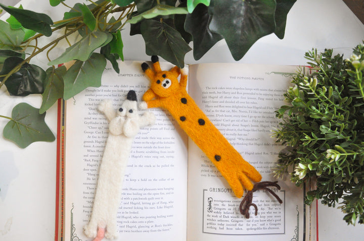 FELTED WOOL ANIMAL BOOKMARK