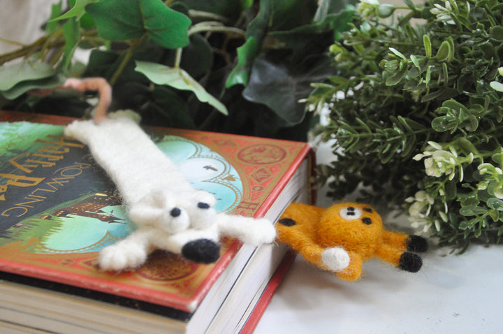FELTED WOOL ANIMAL BOOKMARK