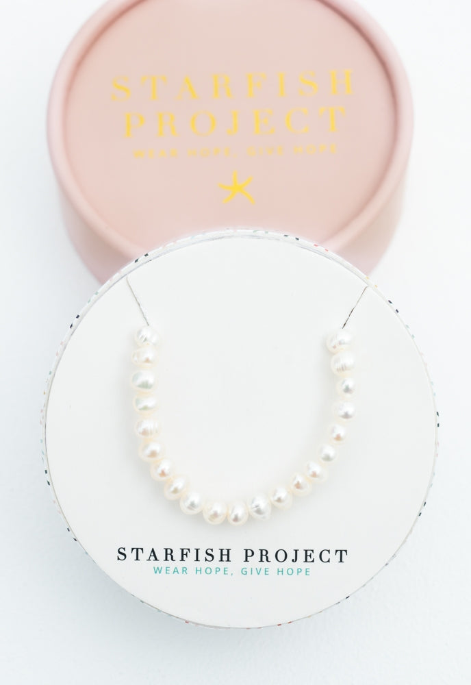 CULTURED PEARL NECKLACE