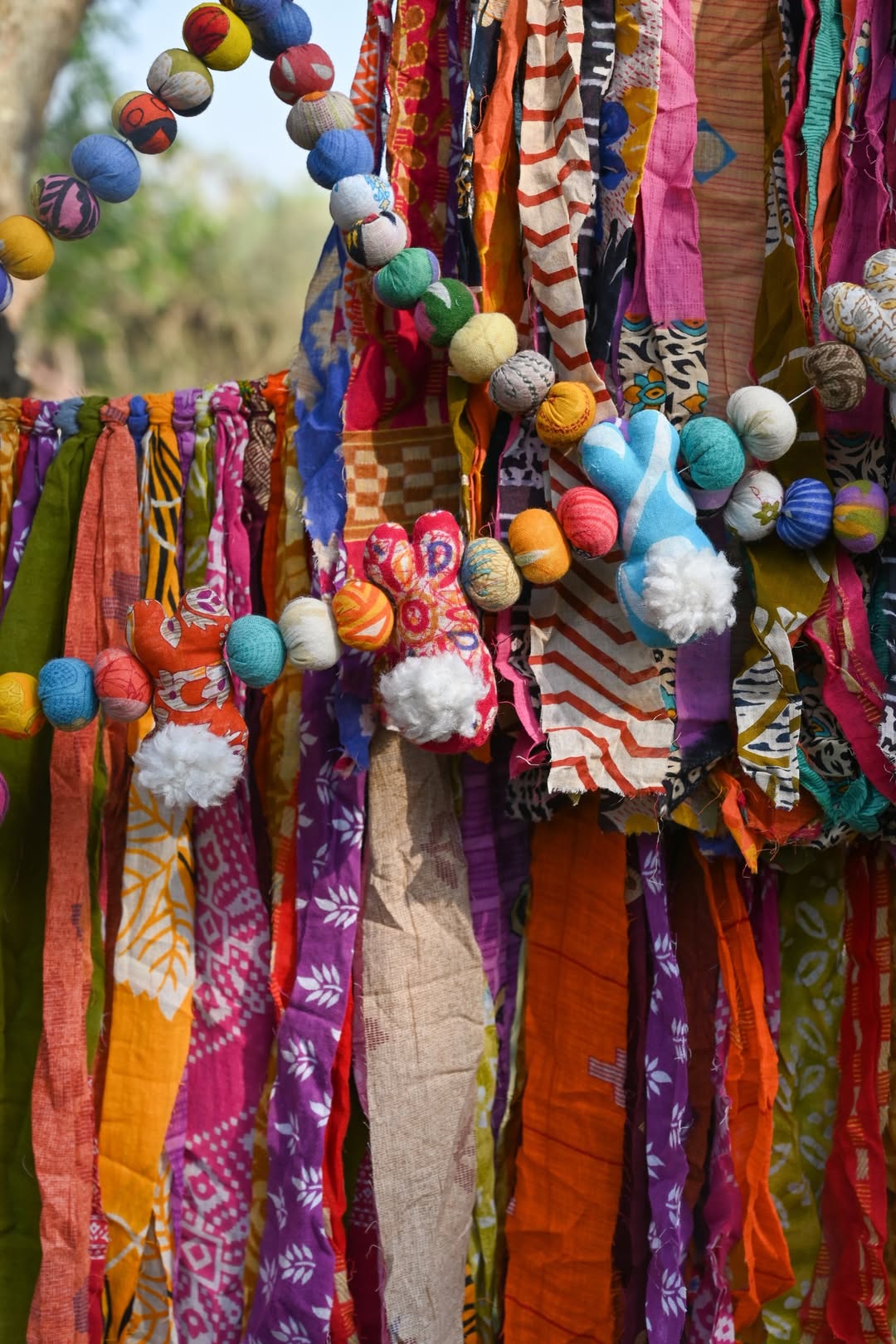KANTHA EASTER BEAD GARLAND