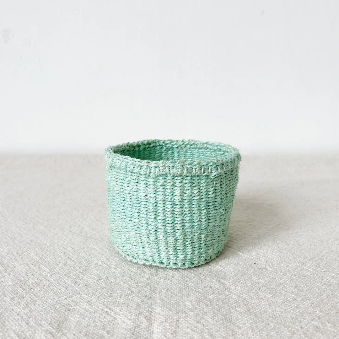 MINT STORAGE/PLANTER  BASKET