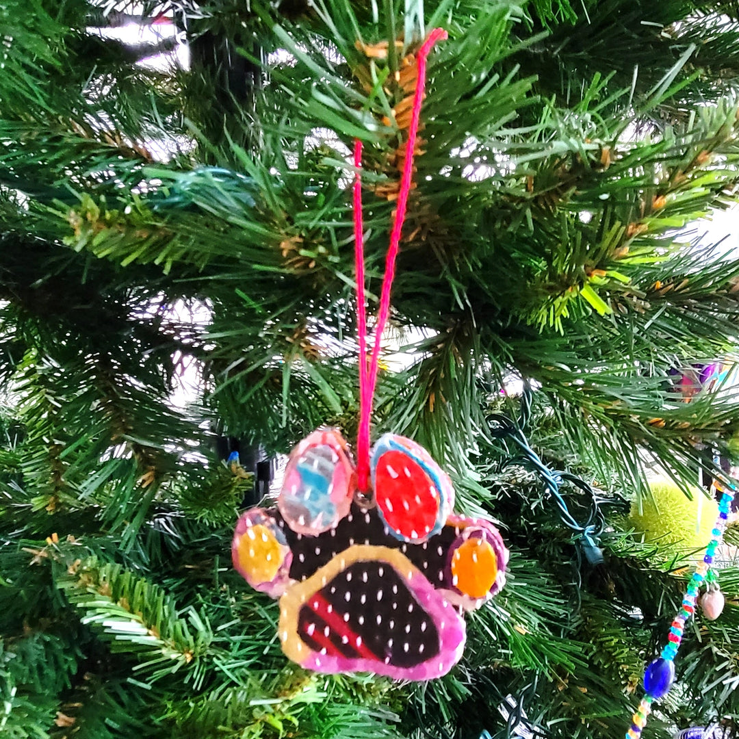 KANTHA DOG PRINT ORNAMENT