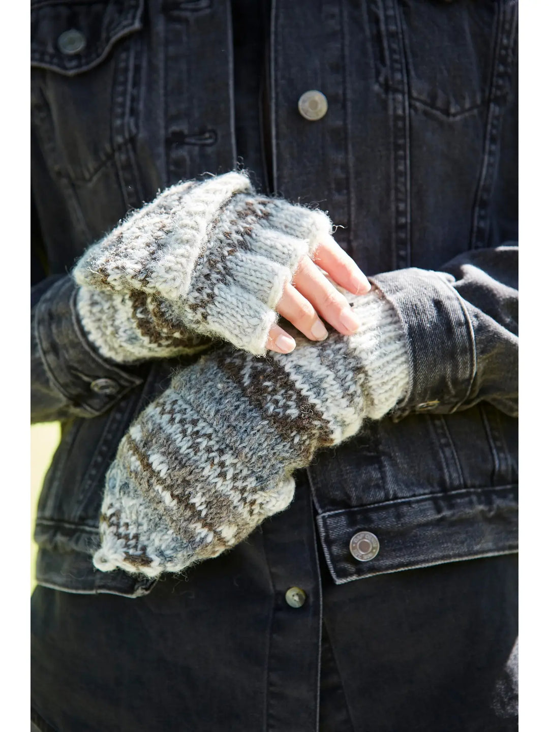 HAND KNITTED GLOVE/MITTENS: FAIRISLE NATURAL