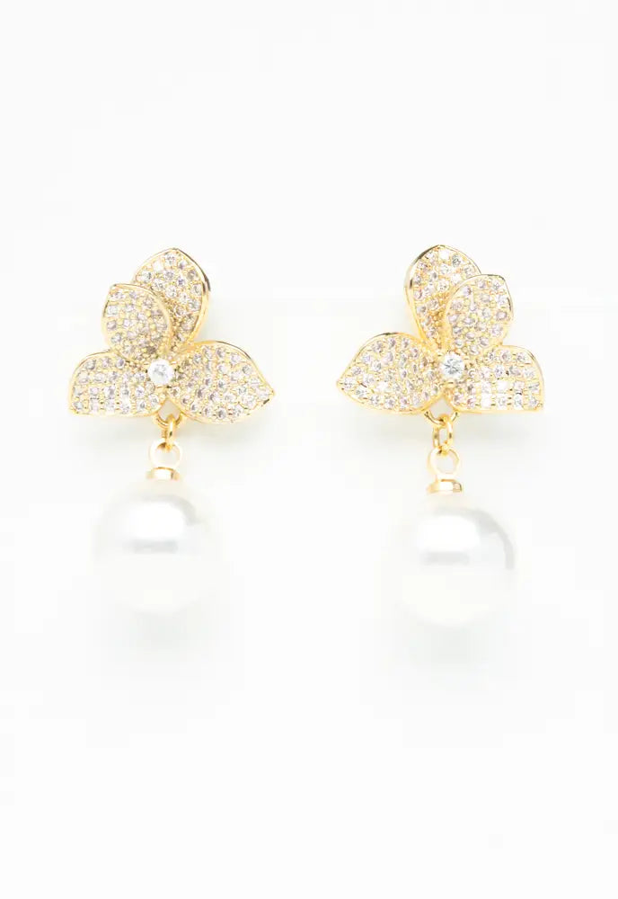 NATURAL TREASURES PEARL EARRINGS