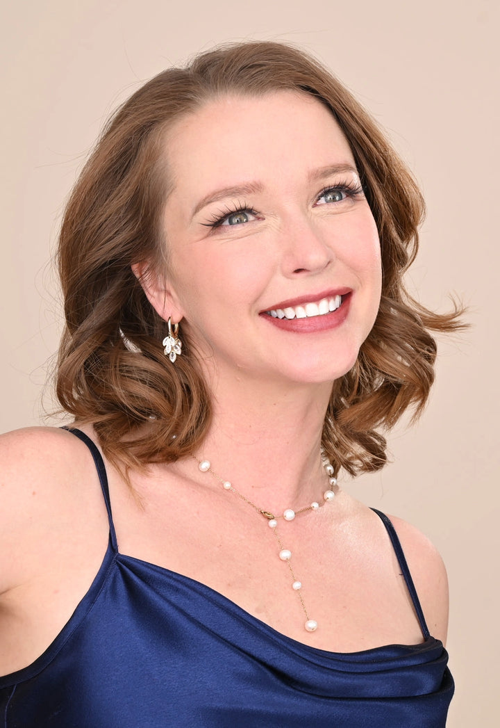 GOLDEN LAUREL DROP EARRINGS