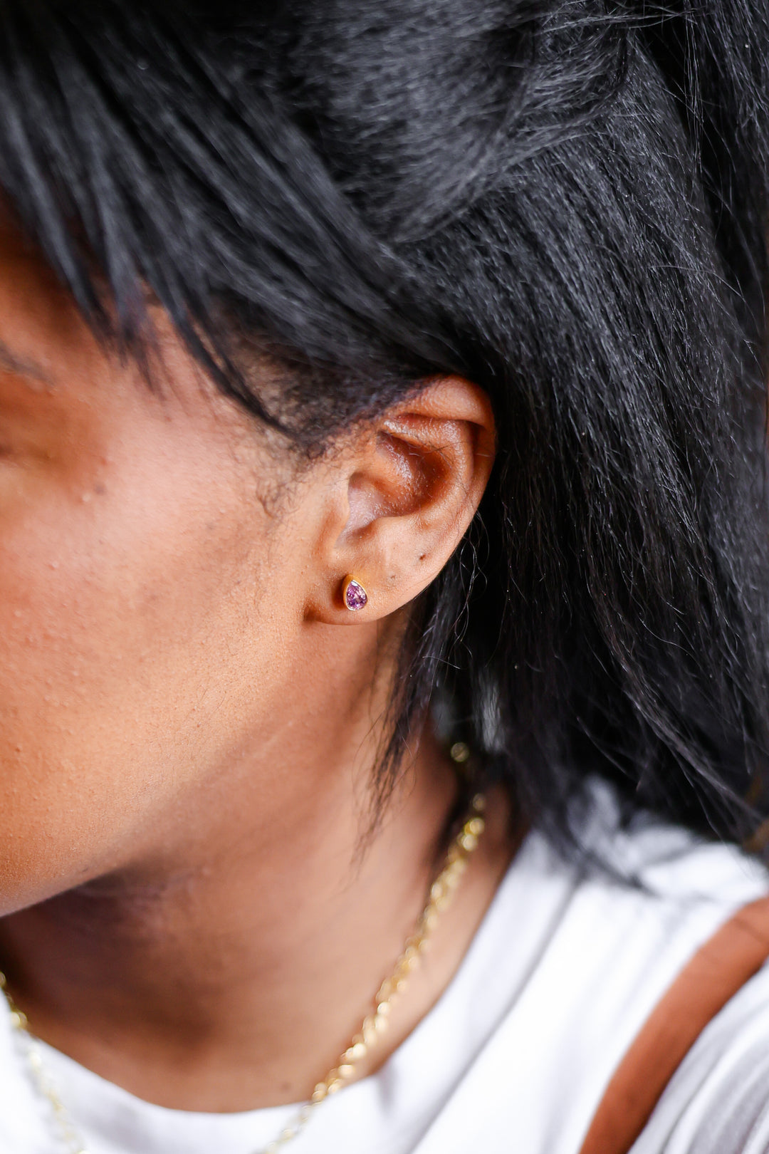 FACETED TEARDROP STUDS