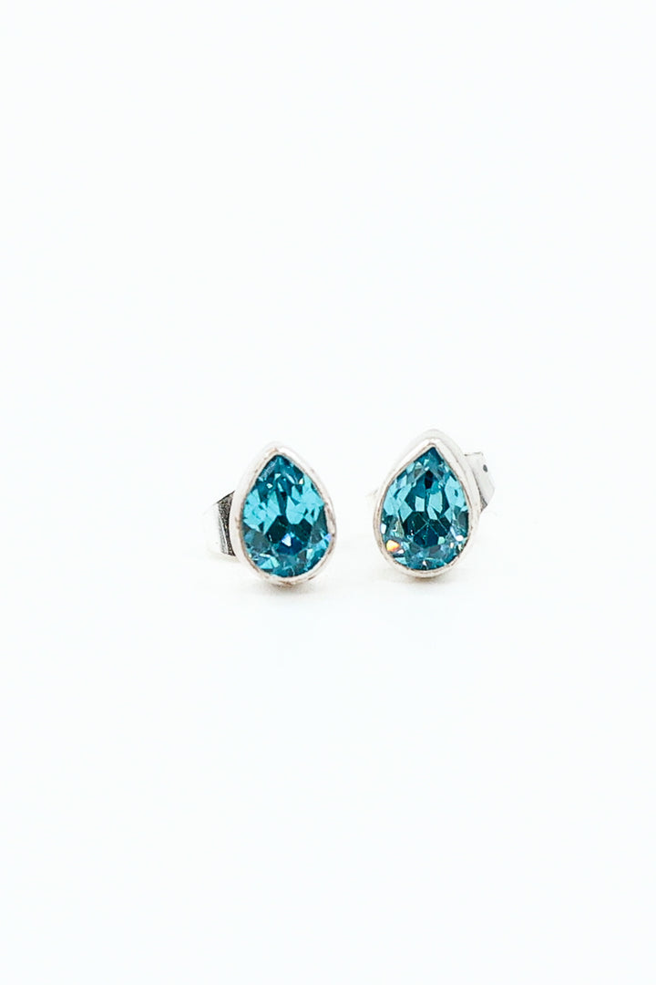 FACETED TEARDROP STUDS