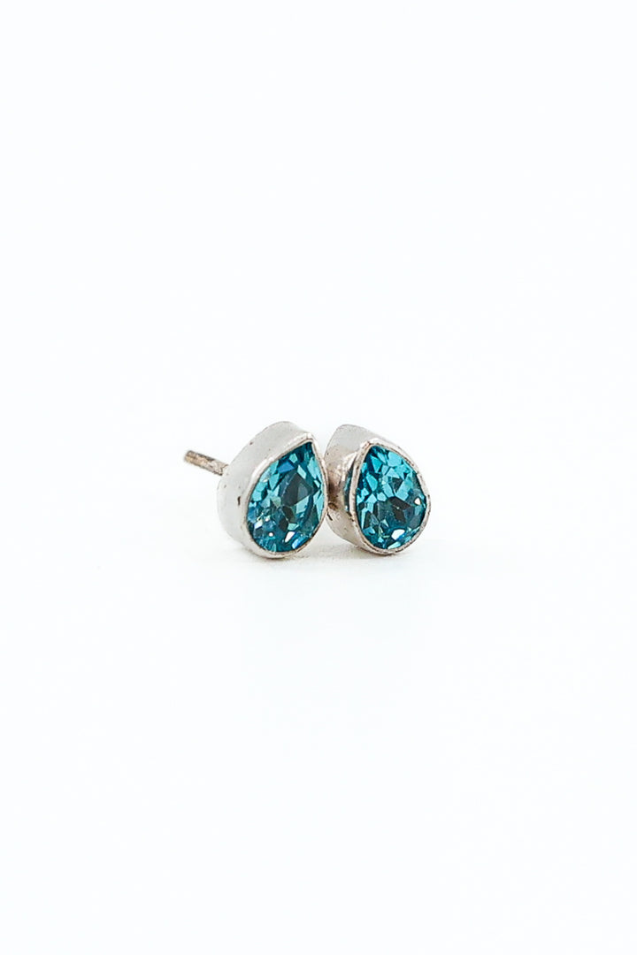 FACETED TEARDROP STUDS