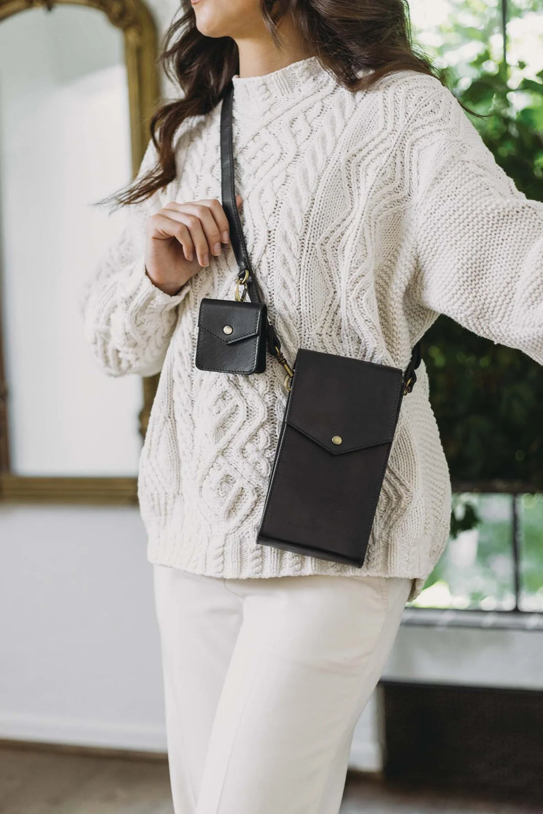 EURO PHONE CROSSBODY PURSE