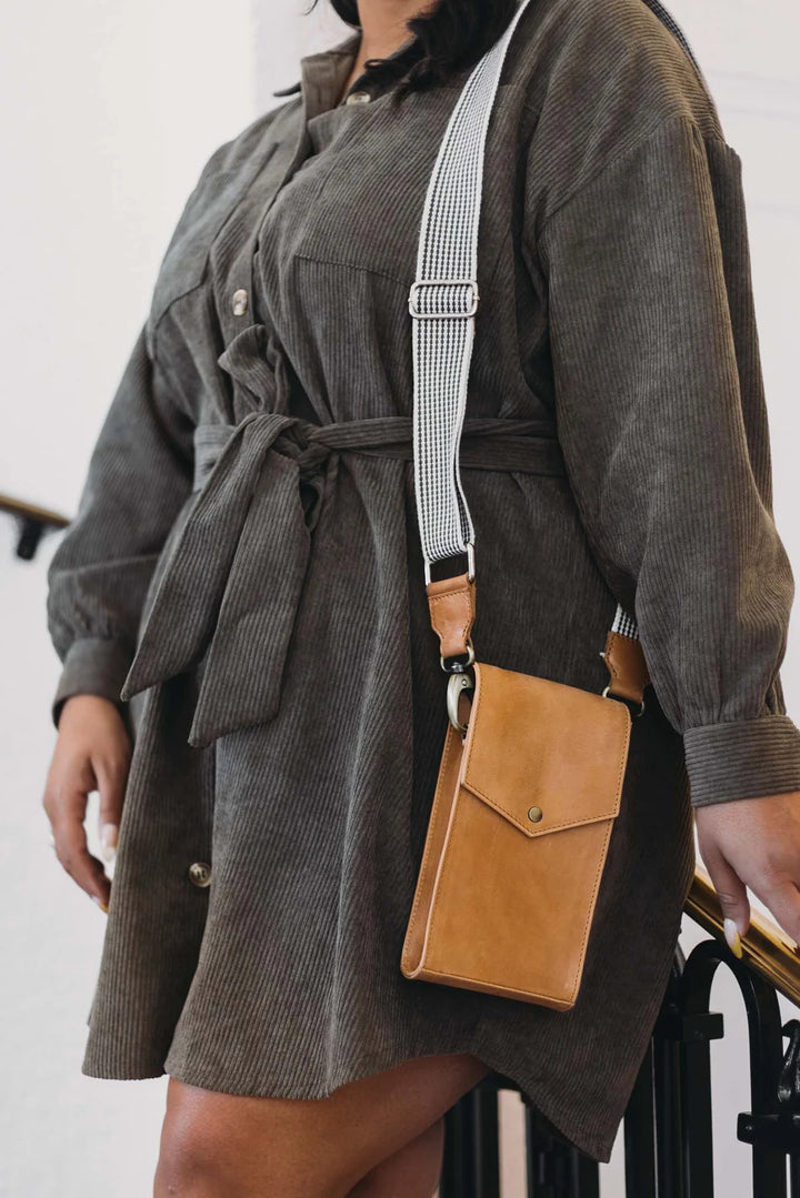 EURO PHONE CROSSBODY PURSE