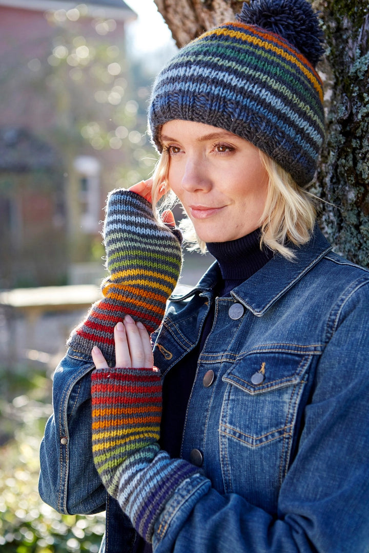 HAND KNITTED VANCOUVER WRISTWARMERS