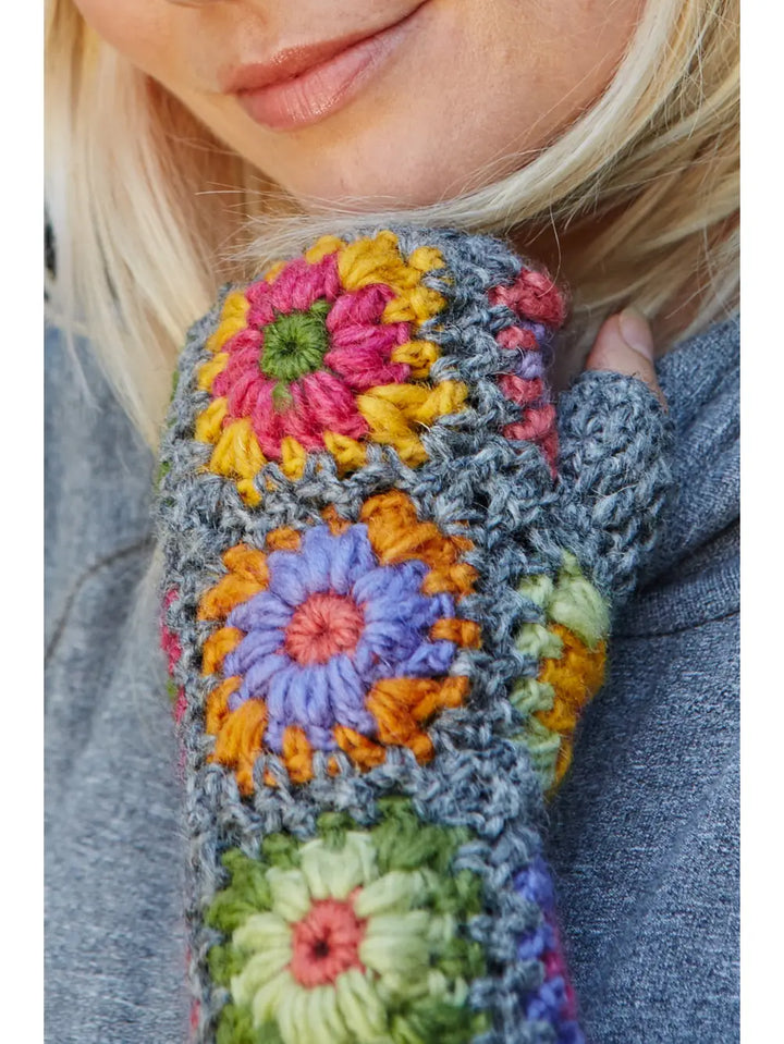 HAND KNITTED WOOSTOCK GRANNY CROCHET HANDWARMERS
