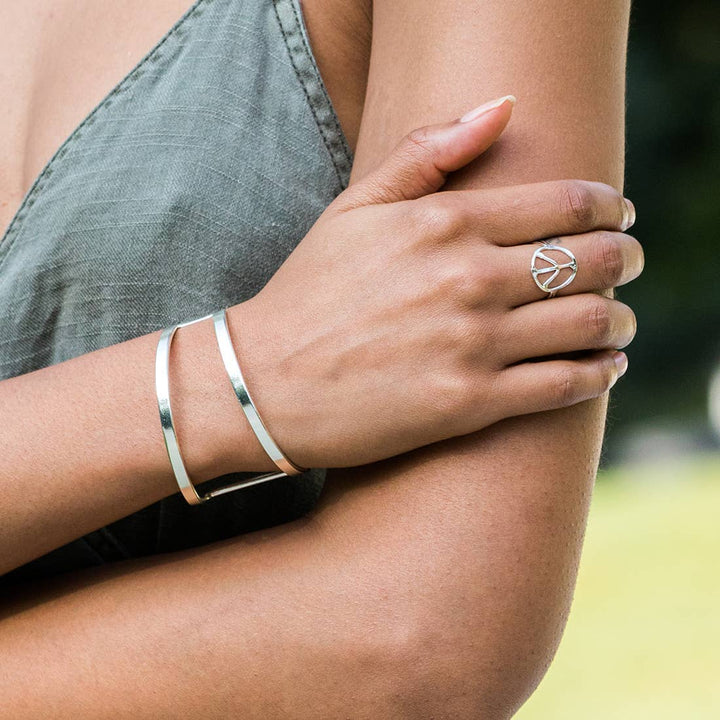 PEACE SIGN ADJUSTABLE RING