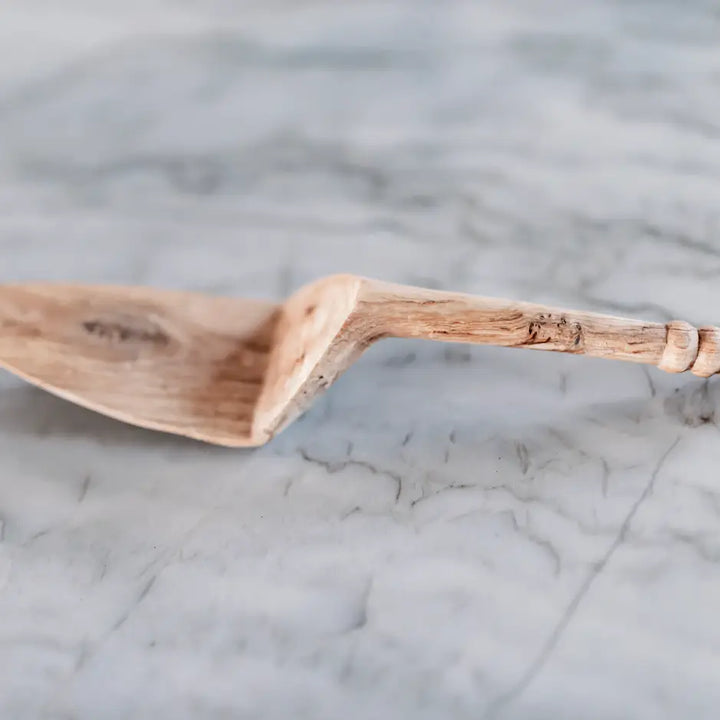 HAND CARVED WOOD FARMHOUSE PIE SERVER
