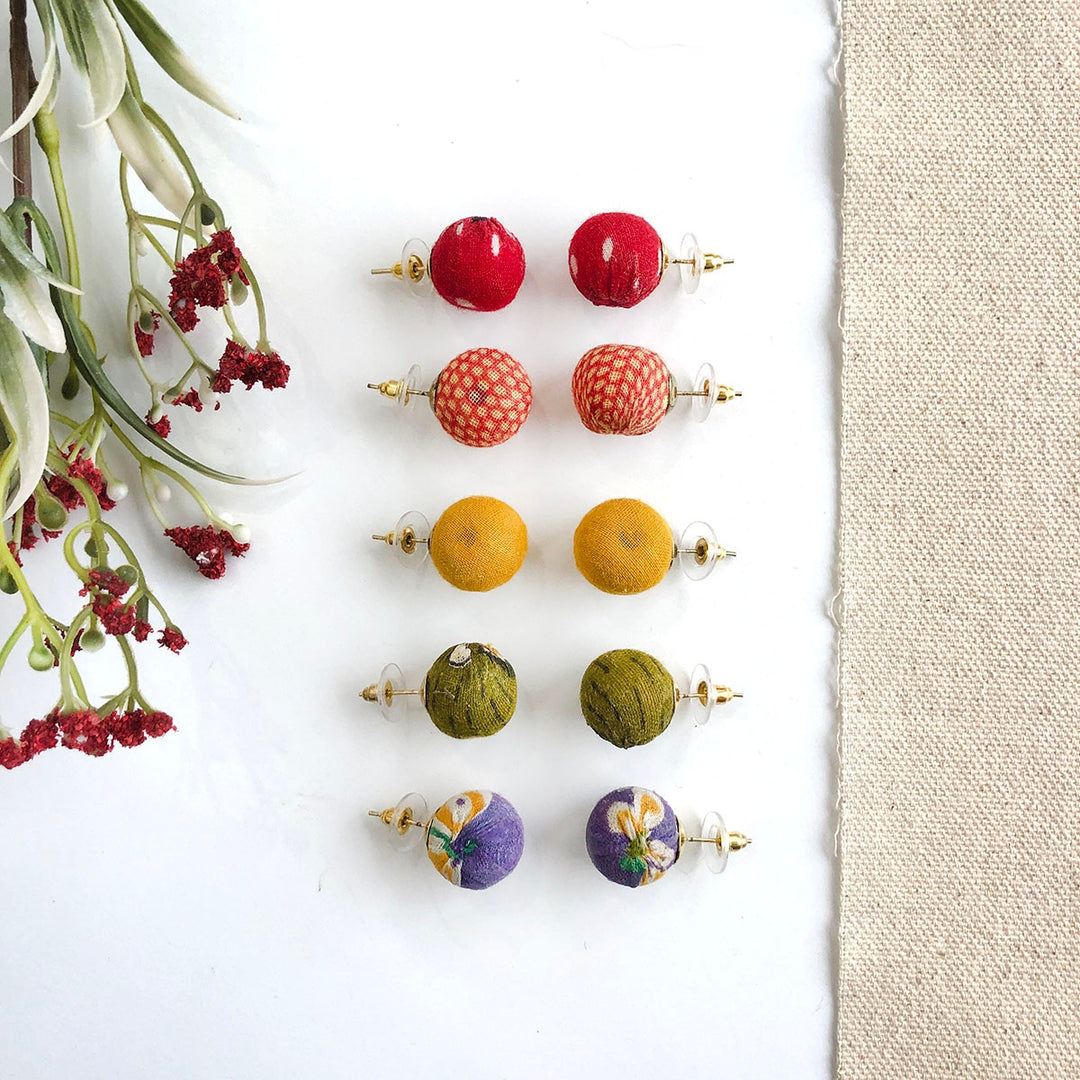 KANTHA BETTY POST STUD EARRINGS
