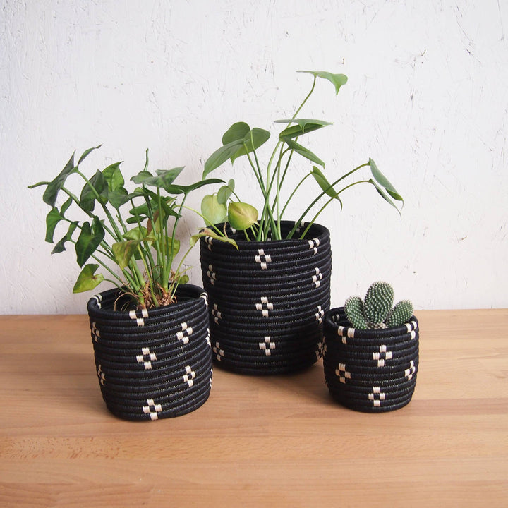 MUNAZI BASKET PLANTERS