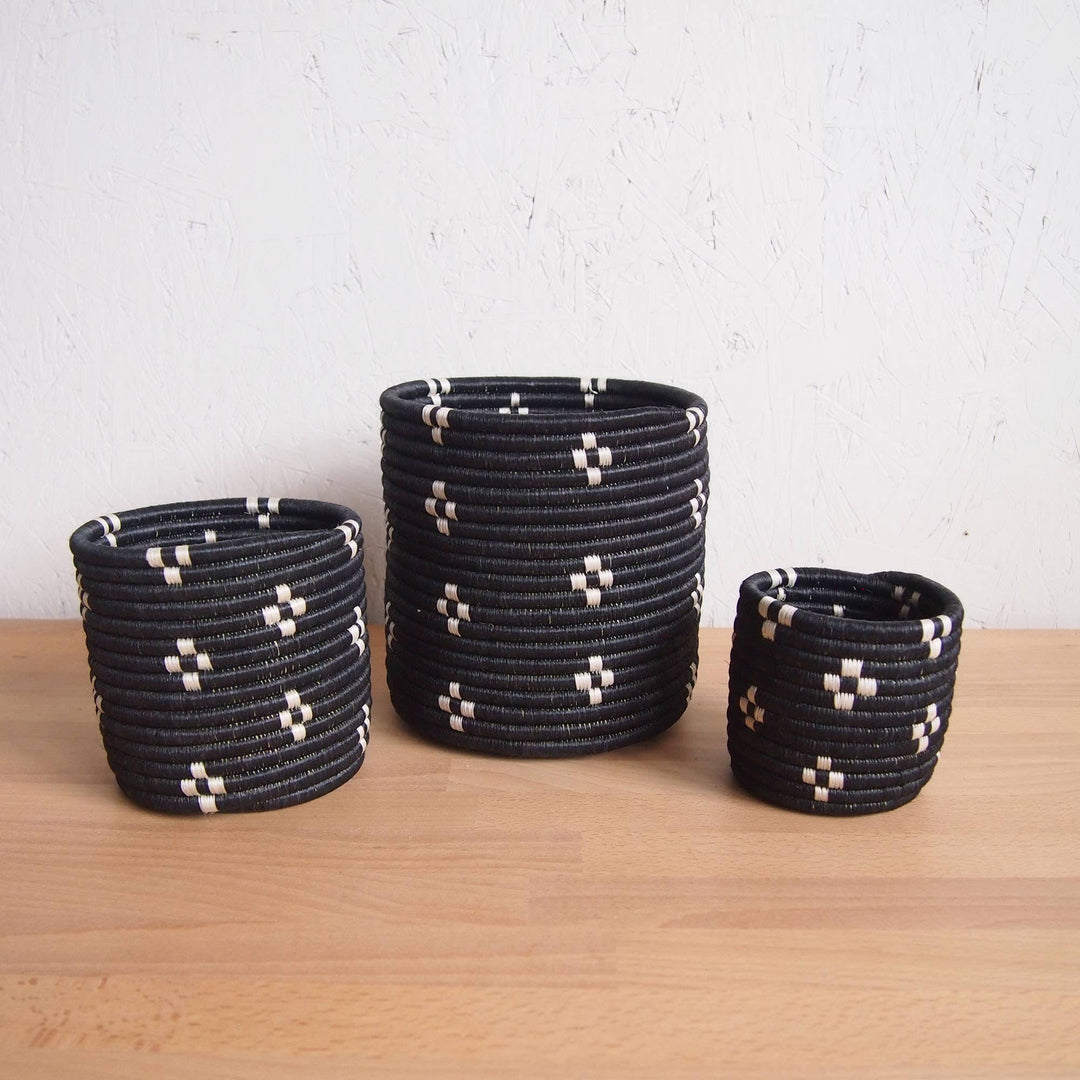 MUNAZI BASKET PLANTERS
