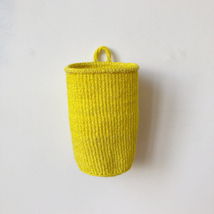 BRIGHT HANGING WALL BASKET