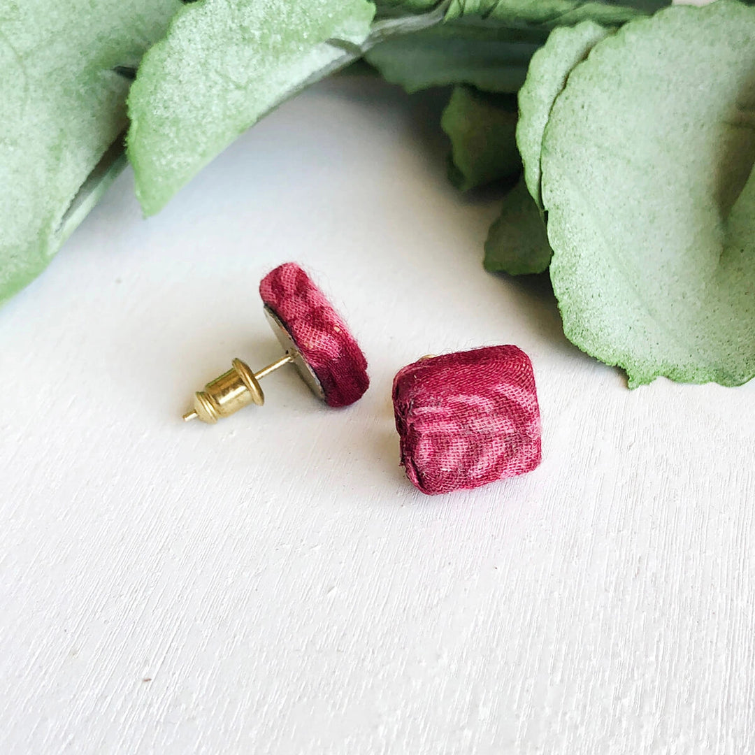 KANTHA SQUARE STUDS