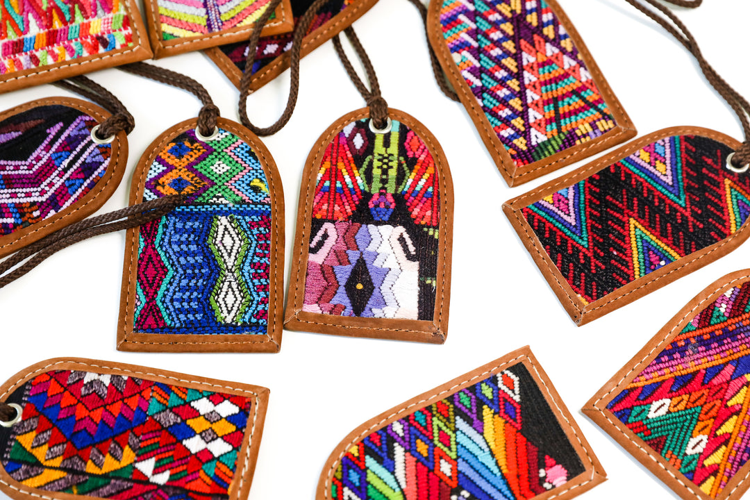 LUGGAGE TAGS