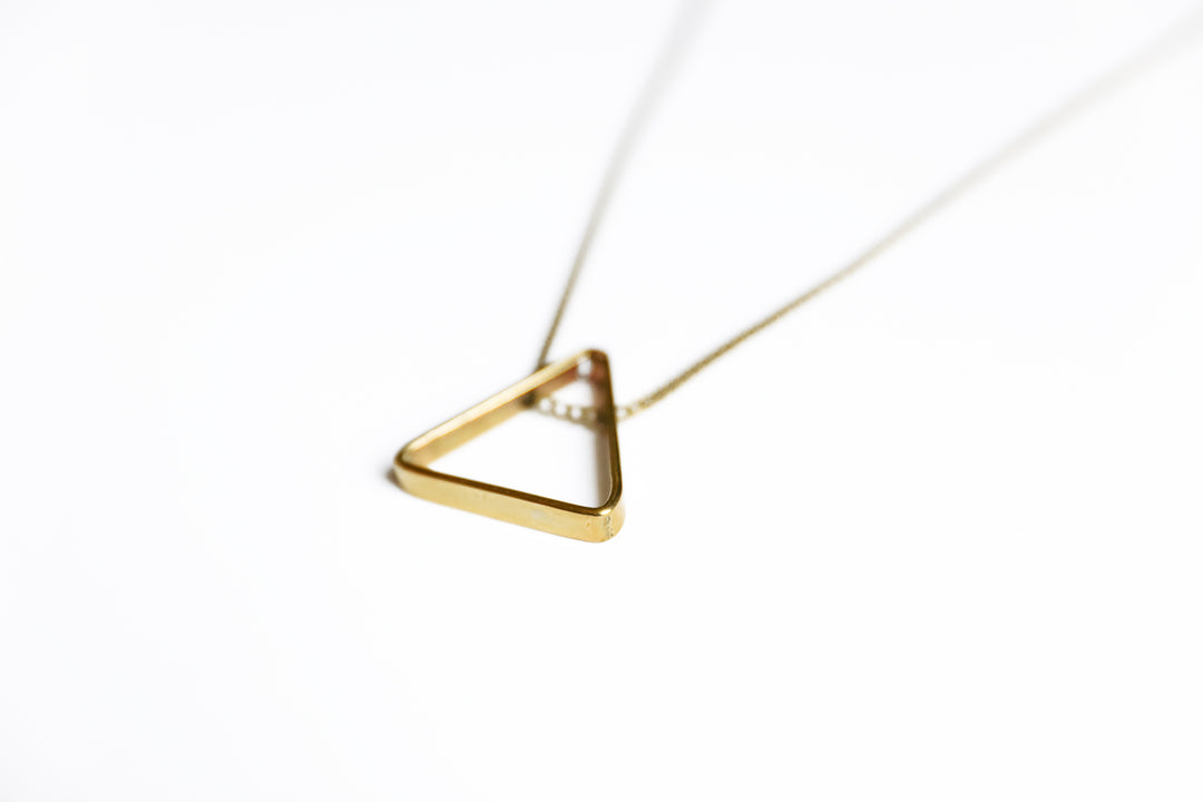 PYRAMID PENDANT NECKLACE