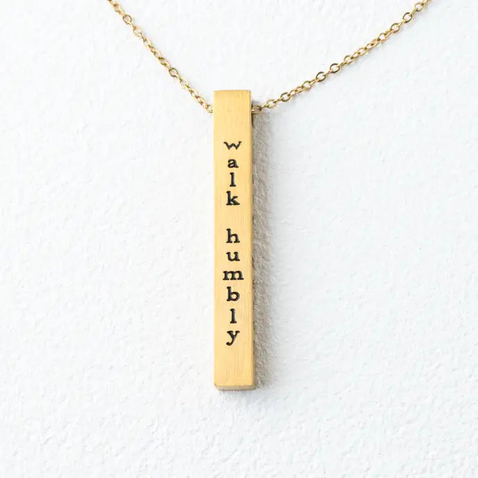 STARFISH JUSTICE GOLD BAR NECKLACE