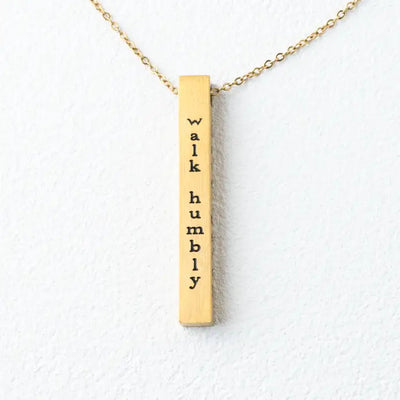 STARFISH JUSTICE GOLD BAR NECKLACE