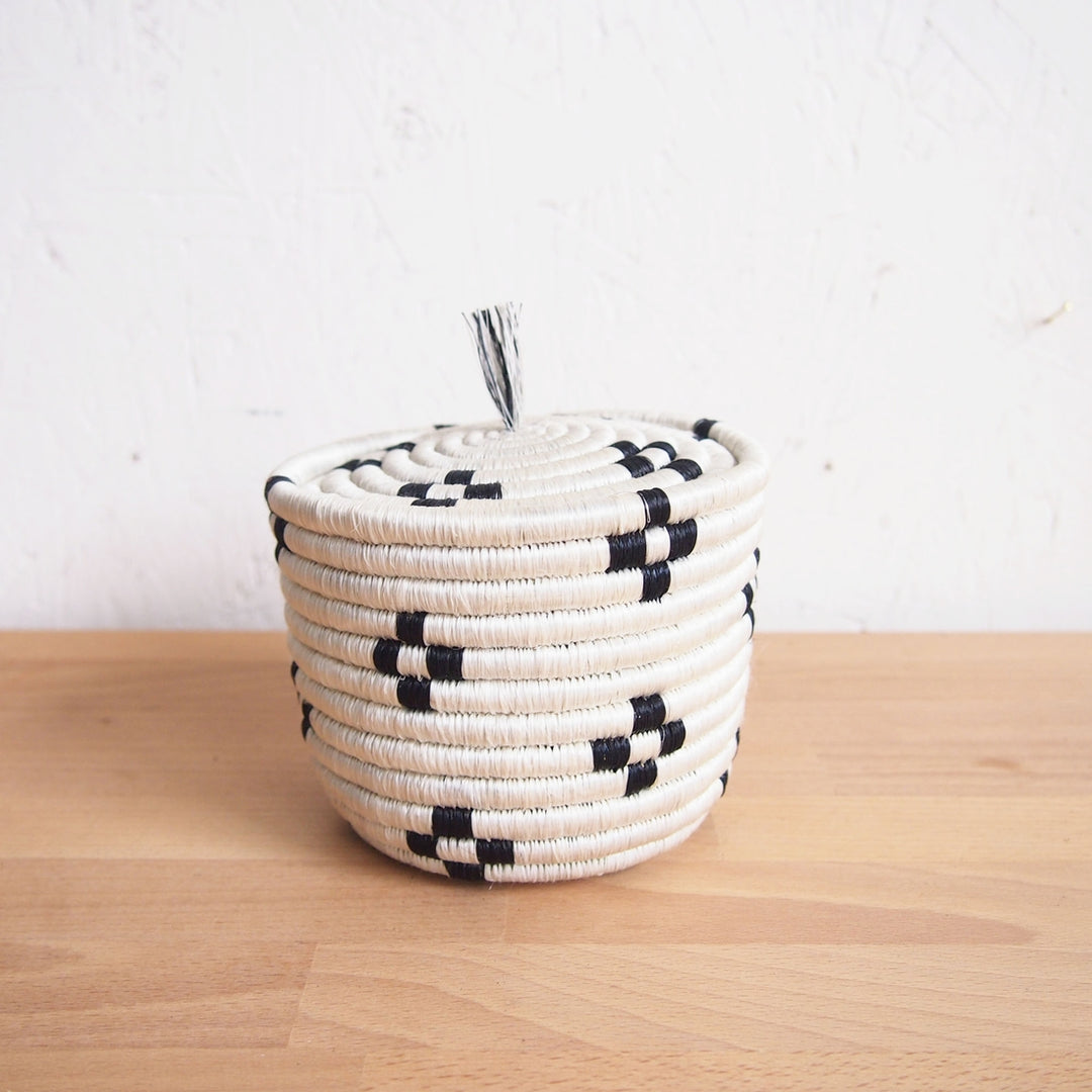 MIRABA MINI LIDDED BASKET