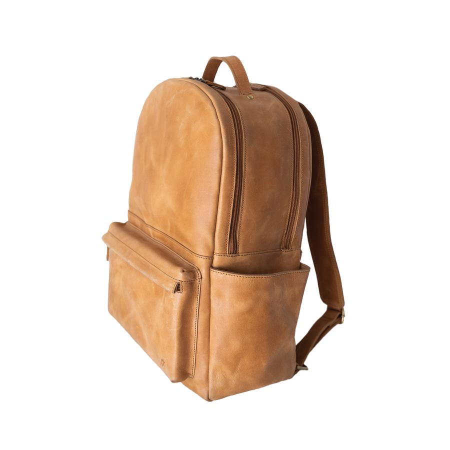 THE TRAVELER BACKPACK