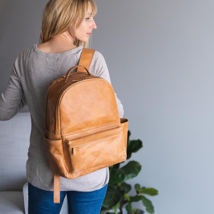 THE TRAVELER BACKPACK