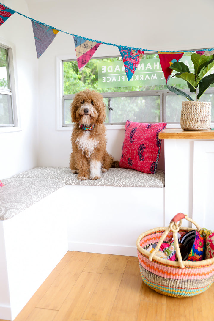 KANTHA TRIANGLE BANNER