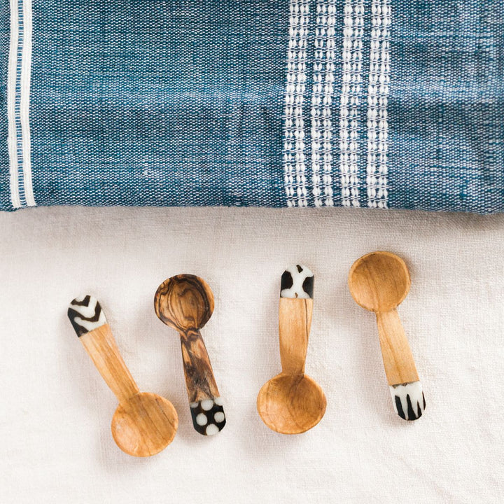 OLIVE WOOD SPICE SCOOP SET