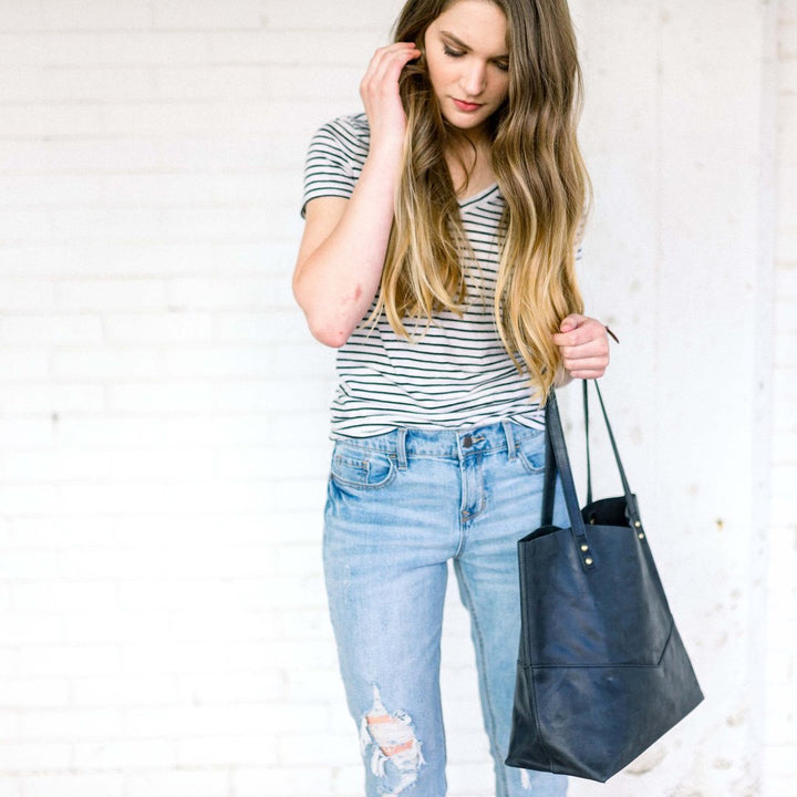 TOTE TRAVEL BAG