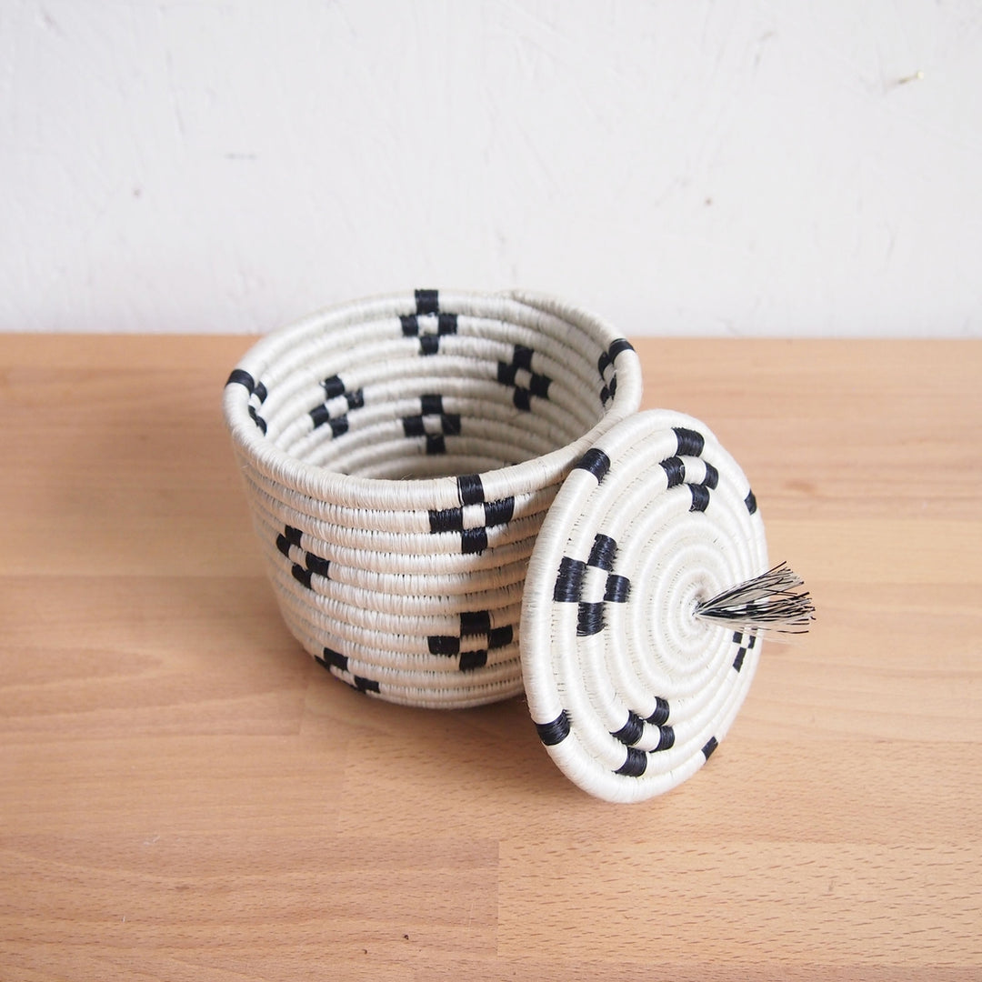 MIRABA MINI LIDDED BASKET