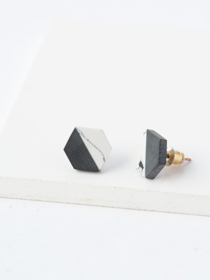 BALANCED GEOMETRY STUDS