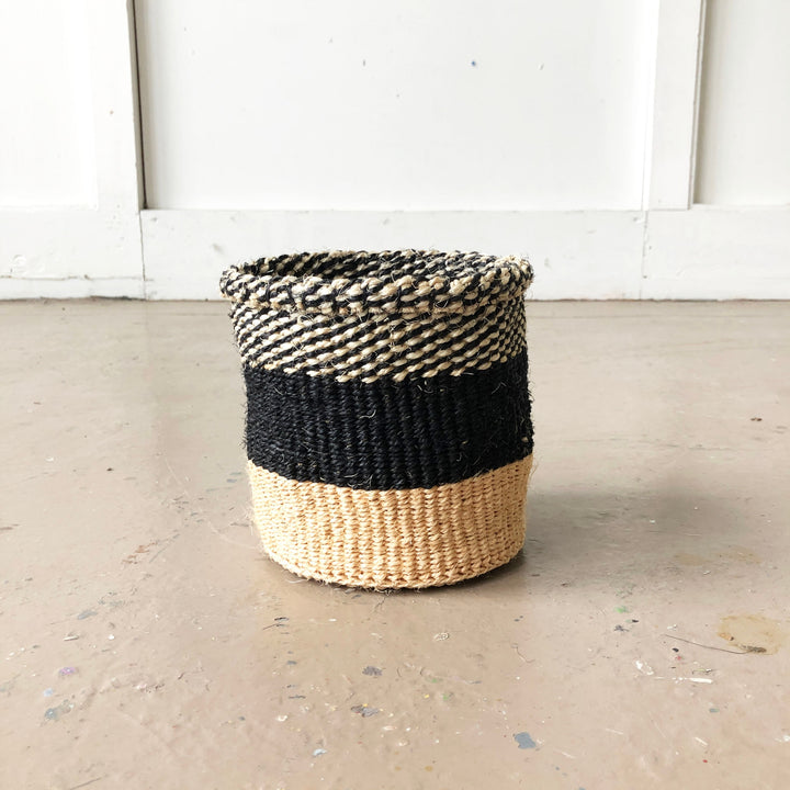 BLACK + NEUTRAL BASKETS