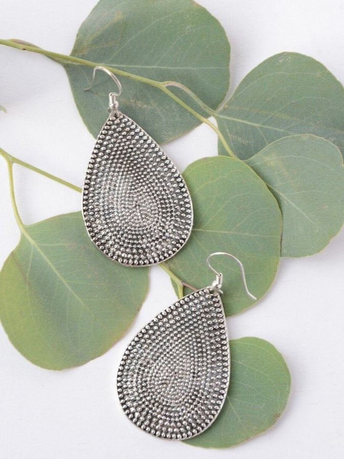 DOTTED TEAR DROP EARRINGS
